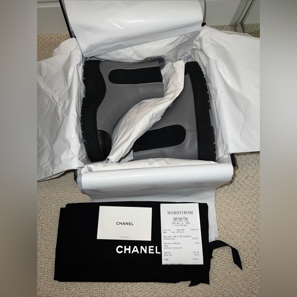 Chanel Combat Boots 21B G37927 -Gray/Black. Size 37 - Picture 11 of 12